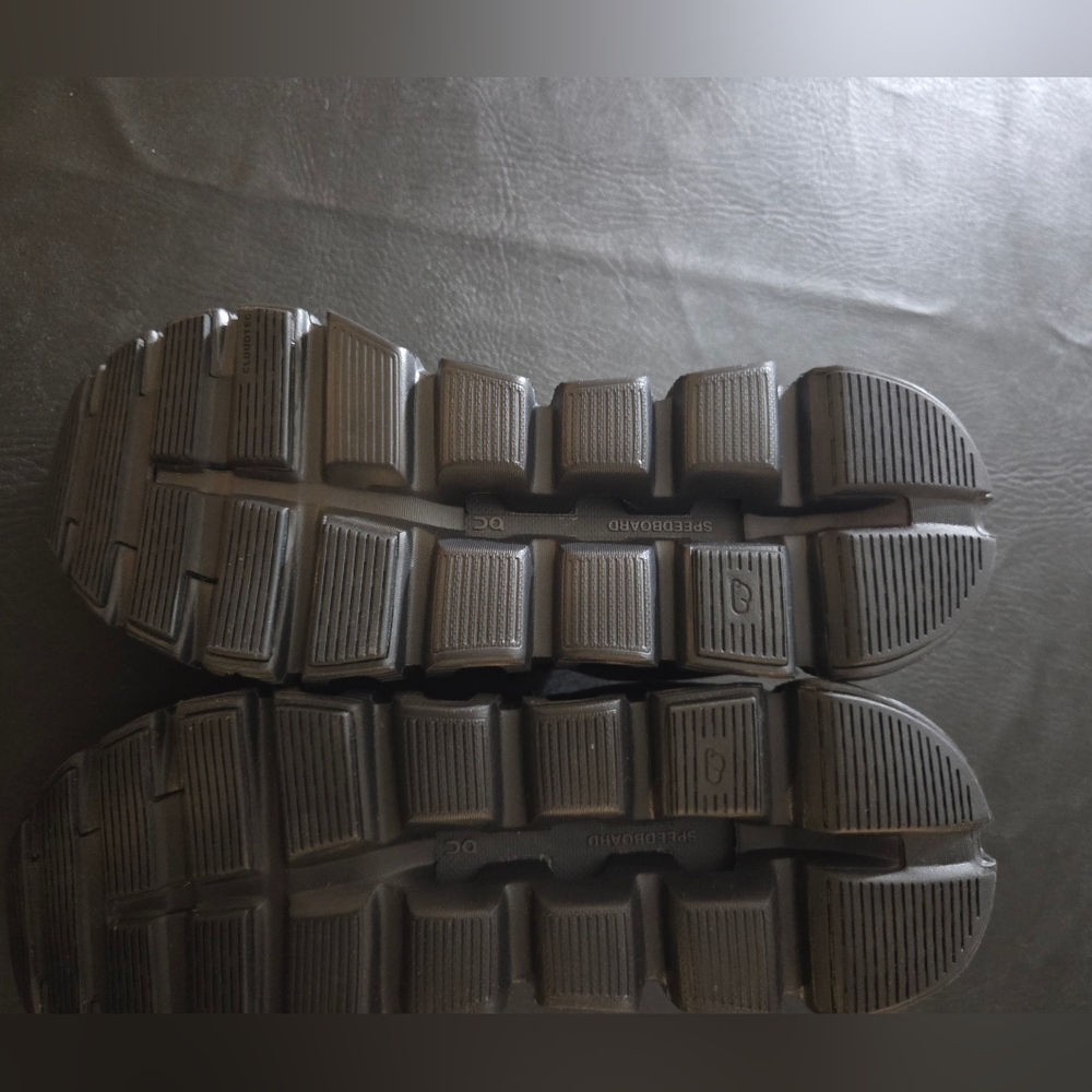 On Running Walking Sneakers Cloud 6 Men Size 11 - Picture 3 of 12